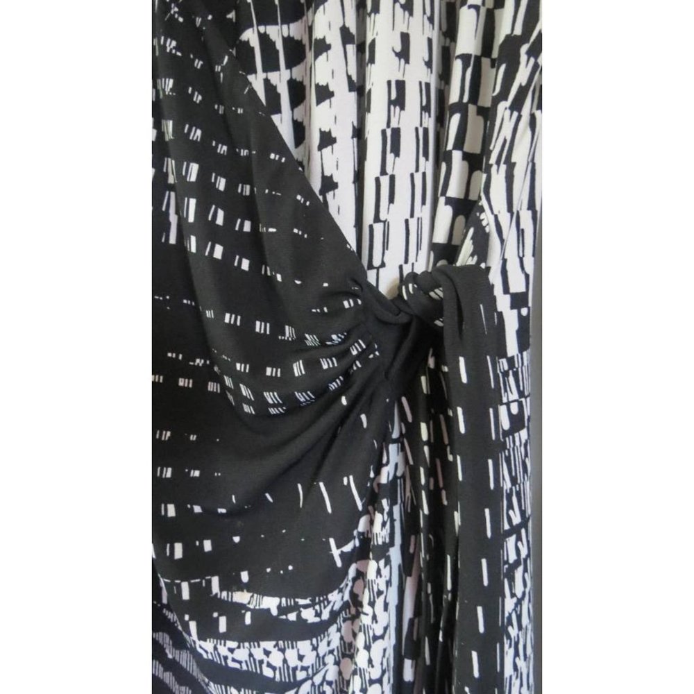 VERY VERY - GORGEOUS WRAP DRESS - size 14 - PRESENTS AS NEW - Picture 4 of 6